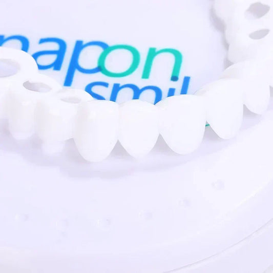 SmilePro – Carillas Dentales Ajustables con Estuche